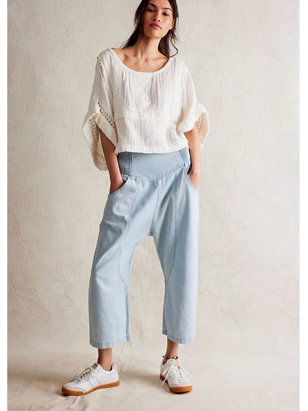 Title:
Free People We The Free Barrel Harem Jeans XS Light Wash Pull On